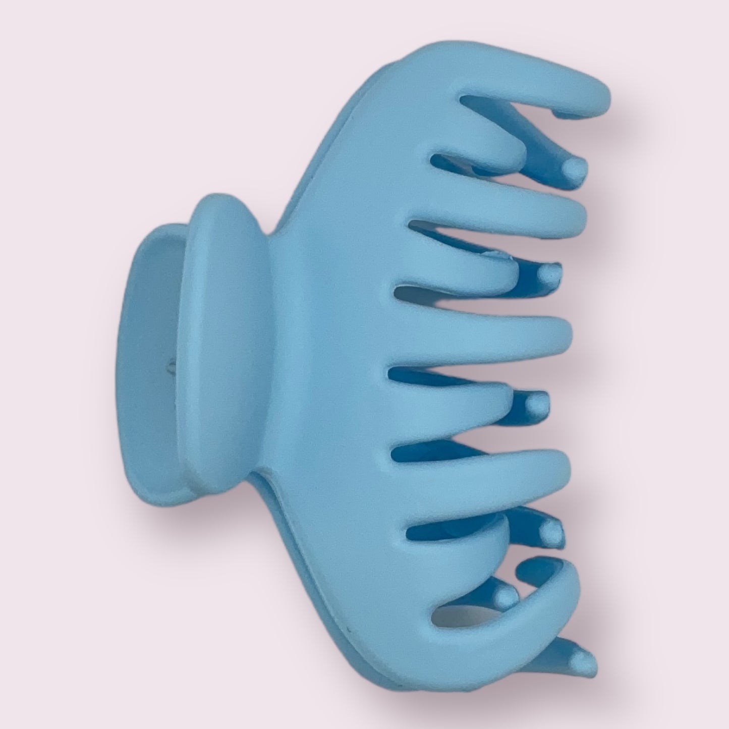 Pastel Claw